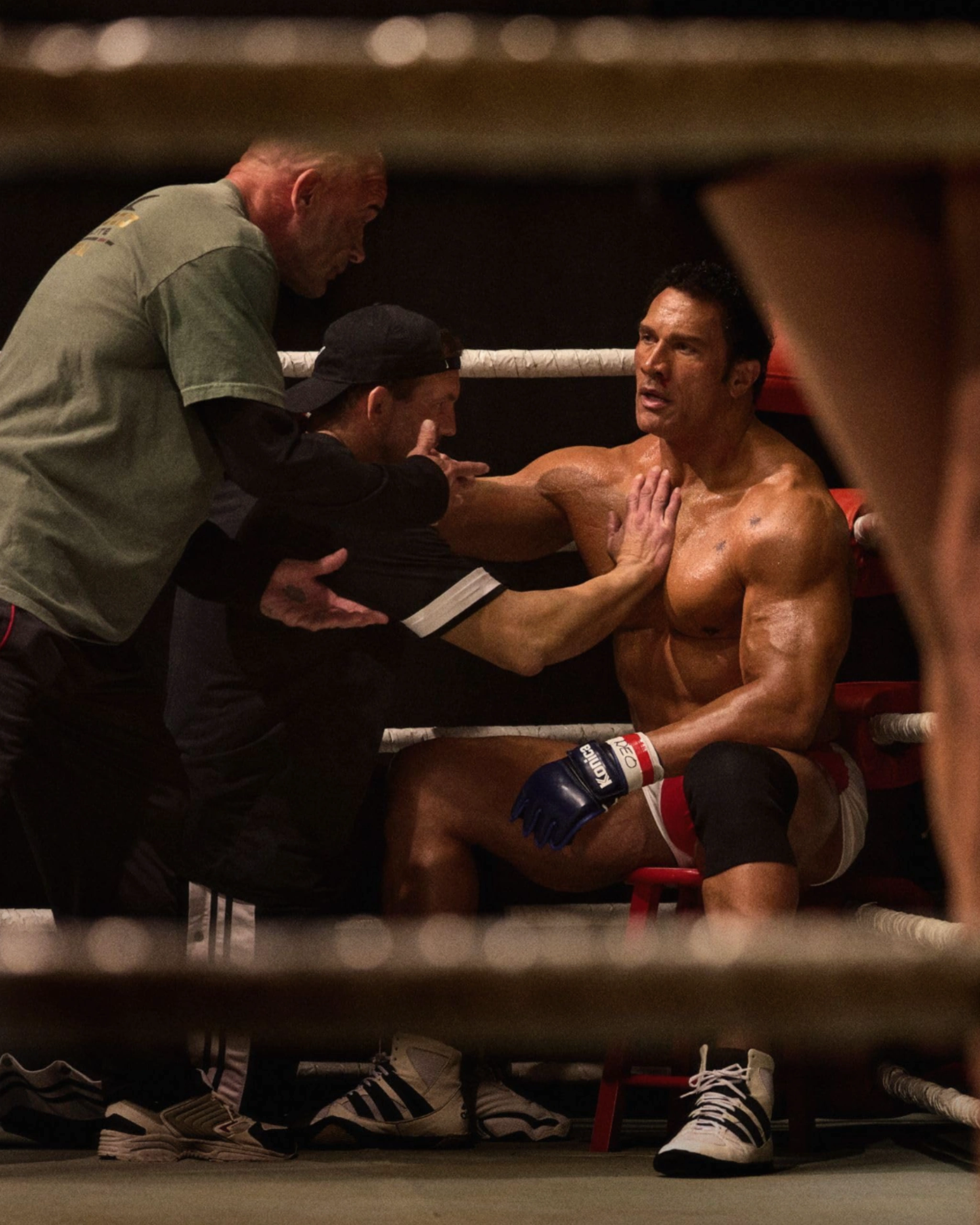 THE SMASHING MACHINE