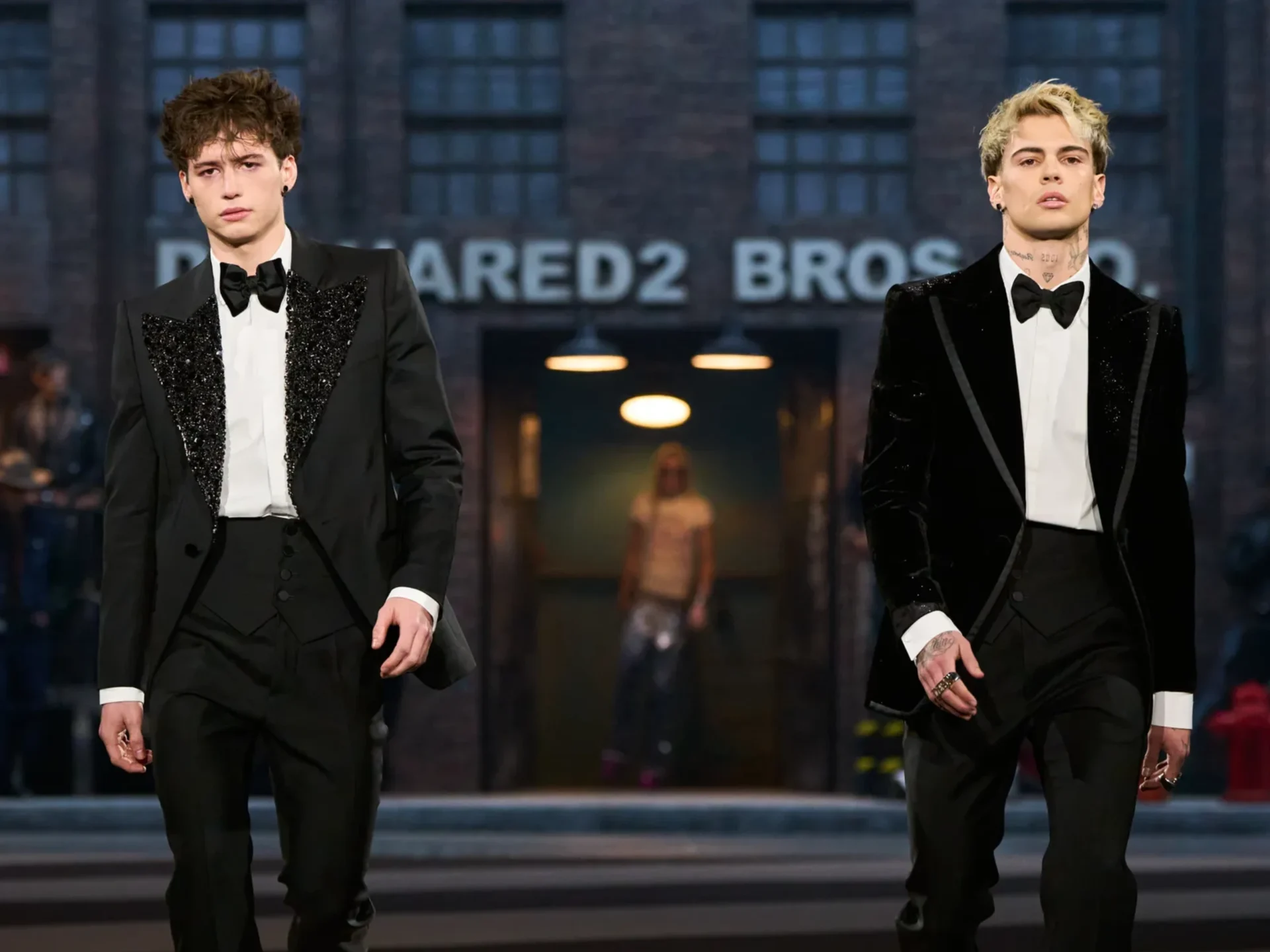 DSQUARED2